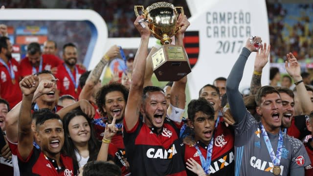 Com empréstimo perto do fim, Réver fala em volta por cima no Flamengo e torce por permanência