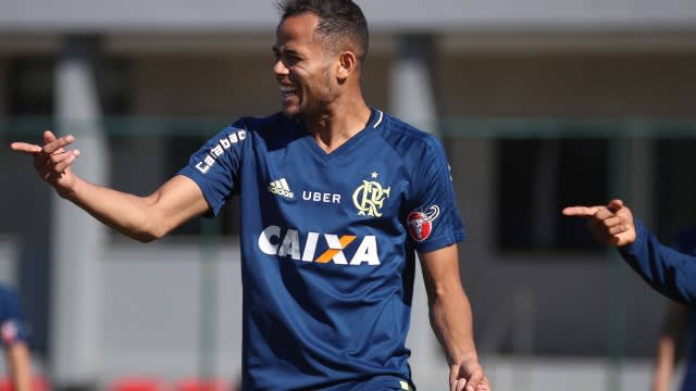 Fla espera Geuvânio contra o Grêmio após Santos se entender com chineses
