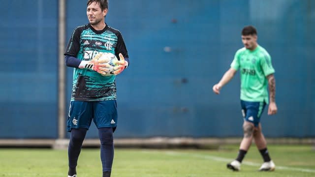 Flamengo administra retorno de Diego Alves