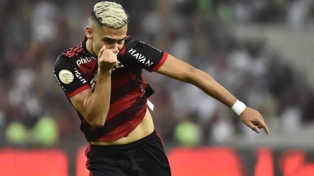 Andreas deixa o Flamengo com custo de R 2,3 milhões e avisa que vai voltar