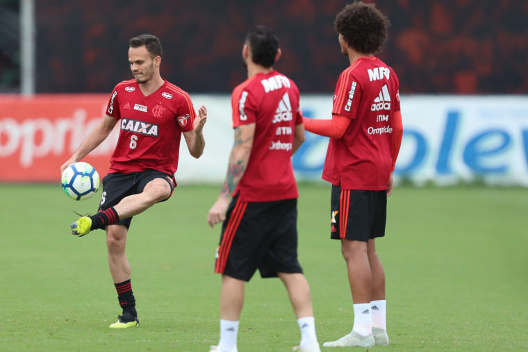 Renê analisa reta final do Brasileirão: Sabemos que não podemos vacilar