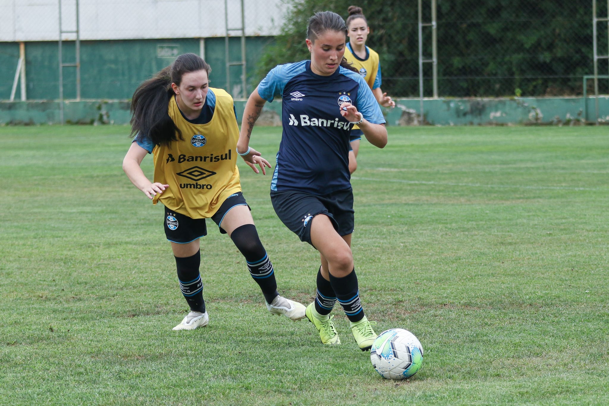 Grêmio cria categoria sub-18 de futebol feminino e projeta formar atletas para o profissional