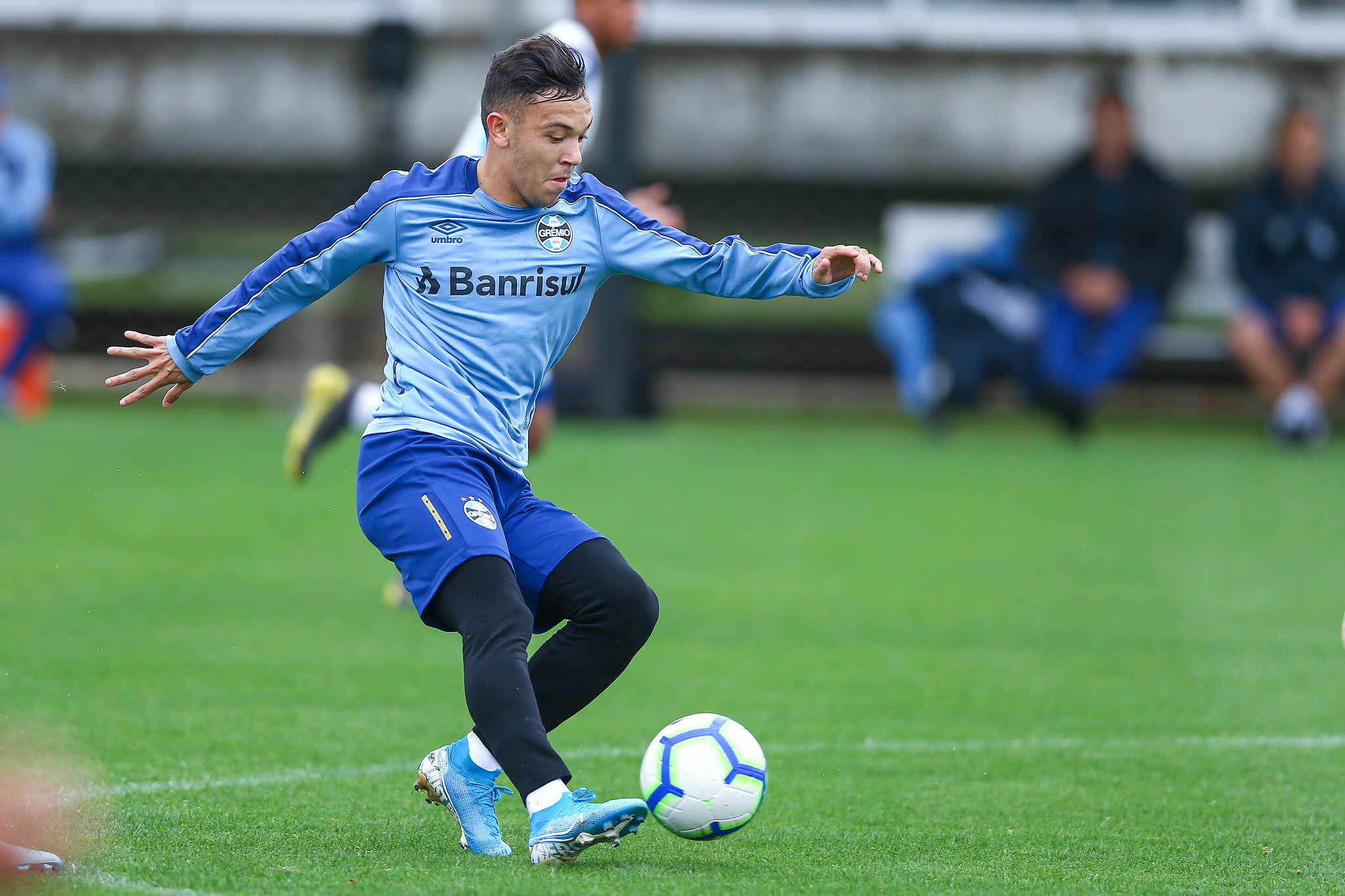 Grêmio encerra preparação para duelo contra o Botafogo, na Arena; veja provável escalação