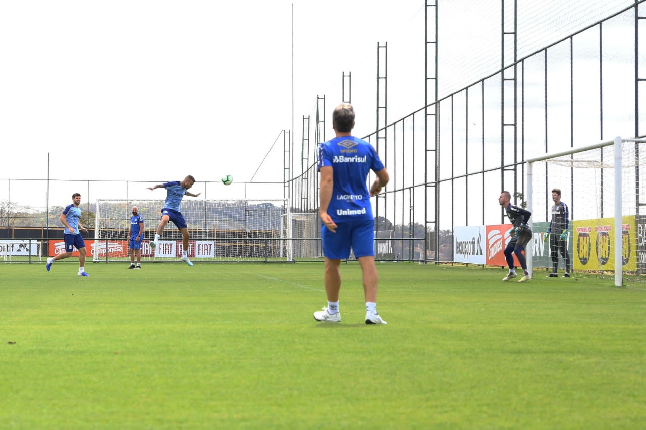 Grêmio fecha trabalhos para encarar o Cruzeiro no Independência