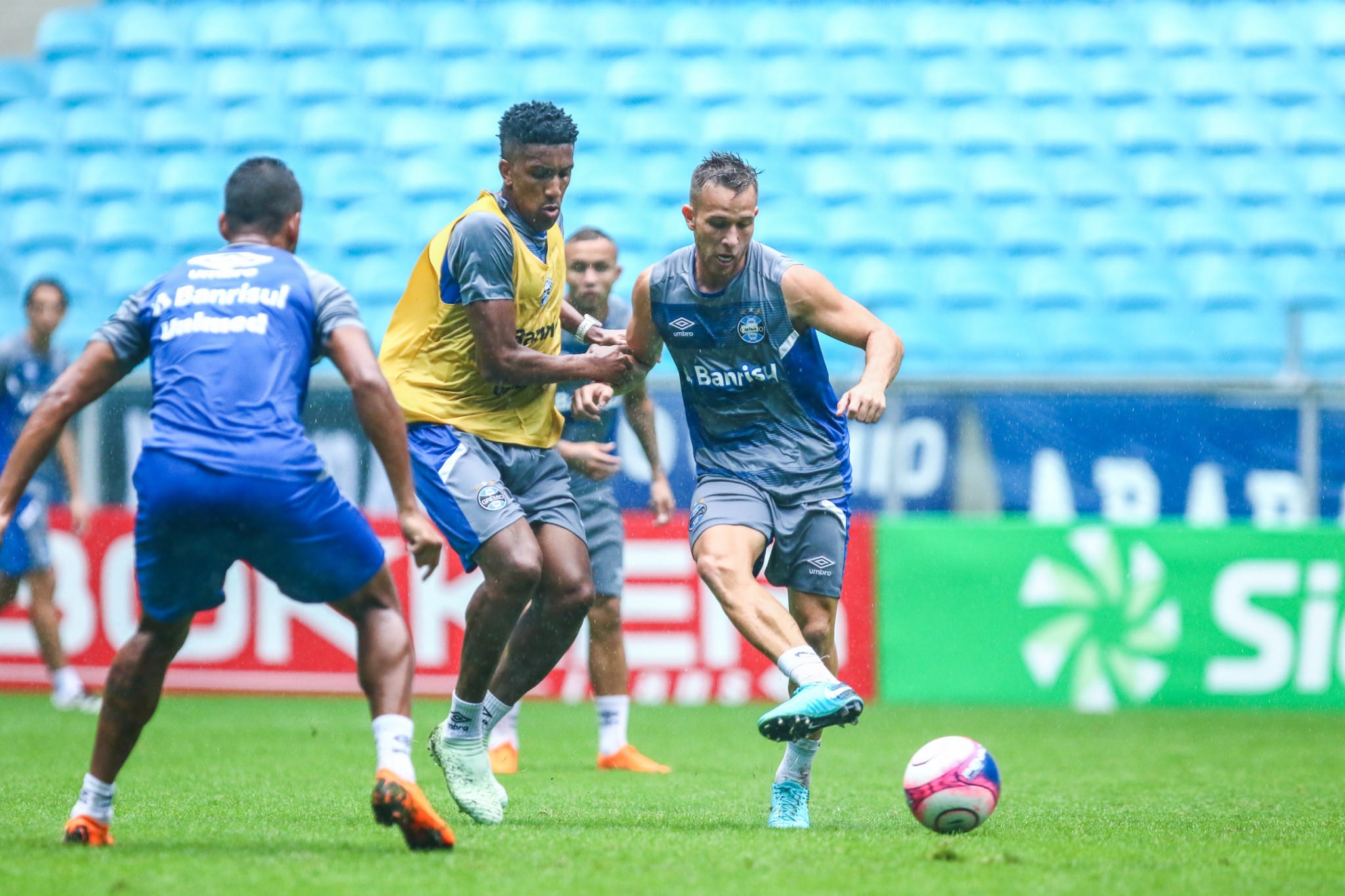 Grêmio pronto para duelo diante do Brasil de Pelotas neste domingo