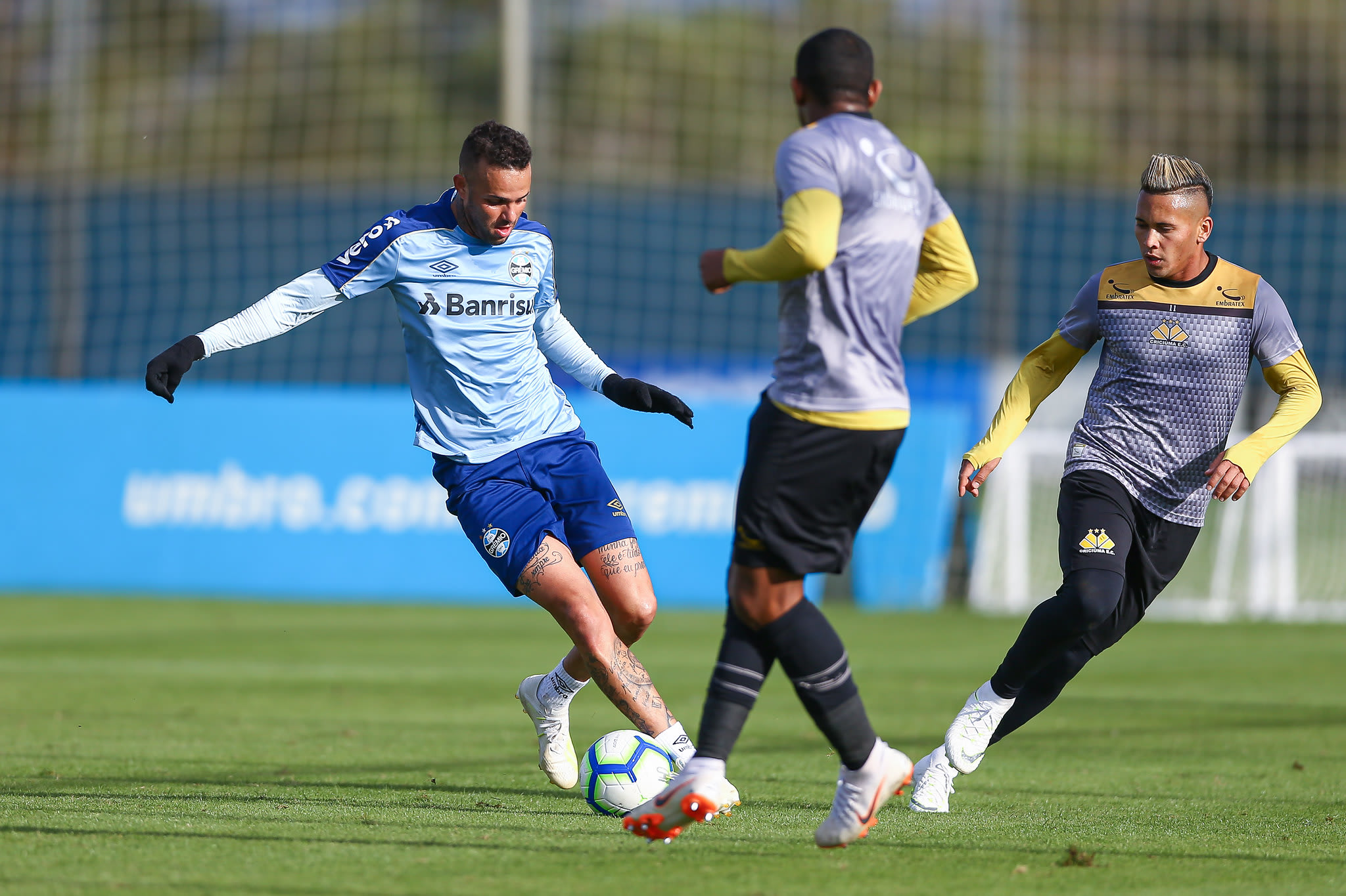 Grêmio supera Criciúma em jogo-treino no CT