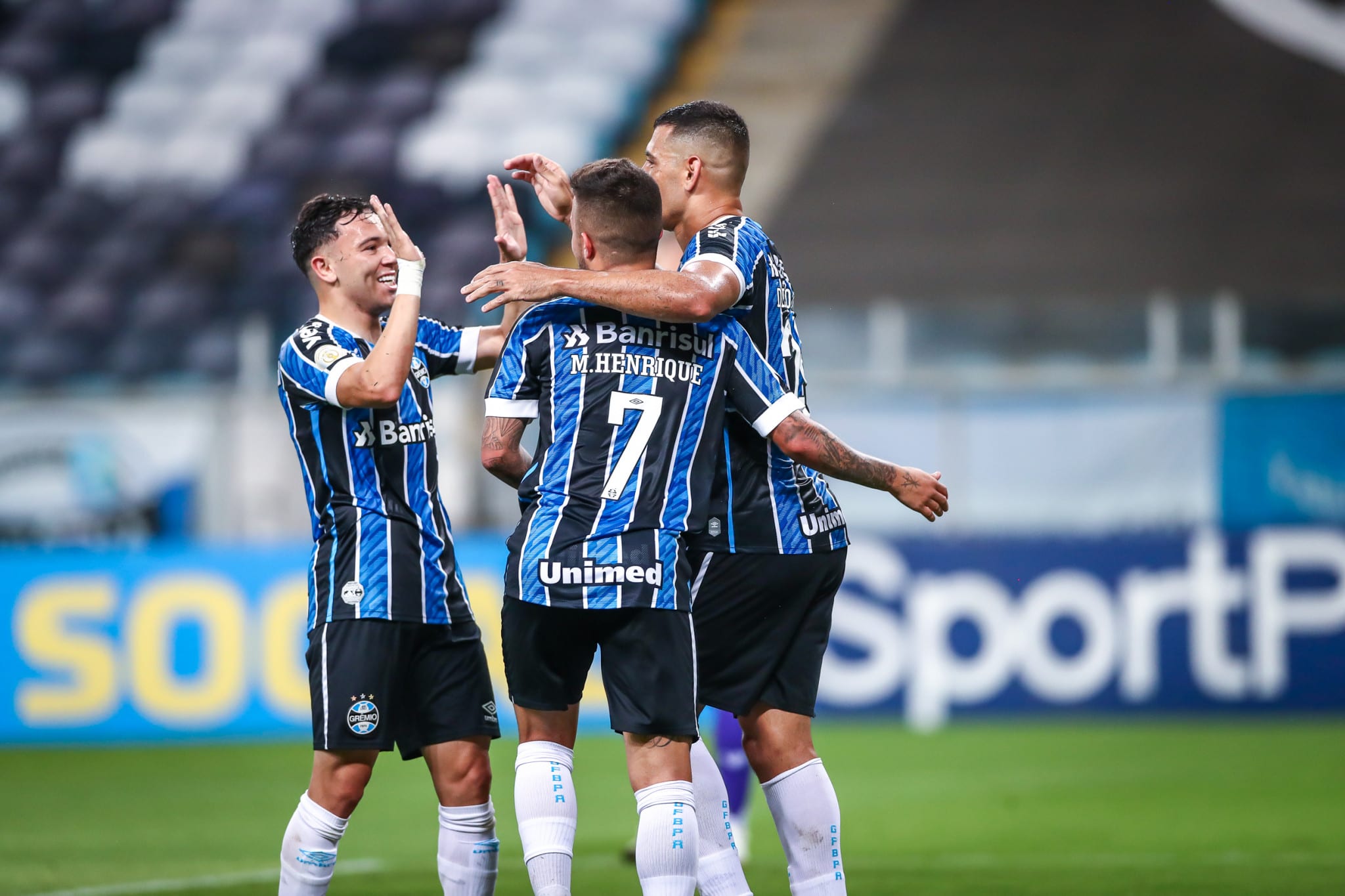 O ‘trio de 10’ que impulsiona o futebol do Grêmio
