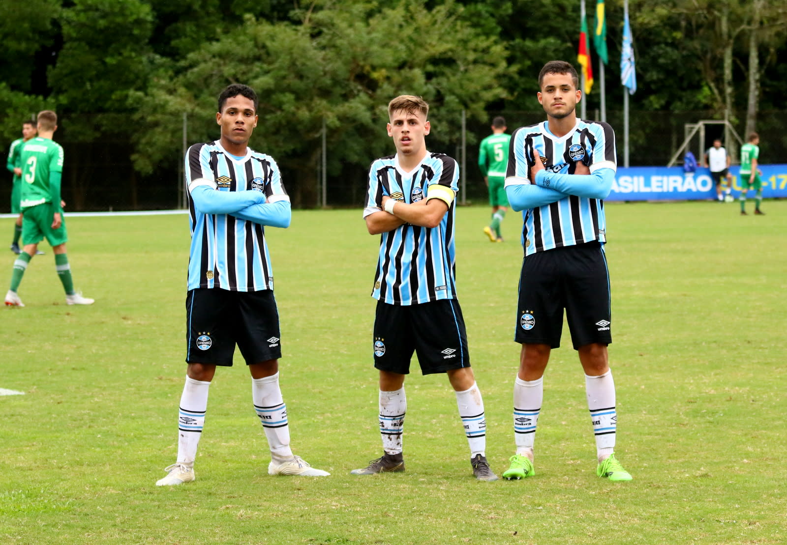 Sub-17 derrota a Chapecoense e mantem a liderança no Campeonato Brasileiro