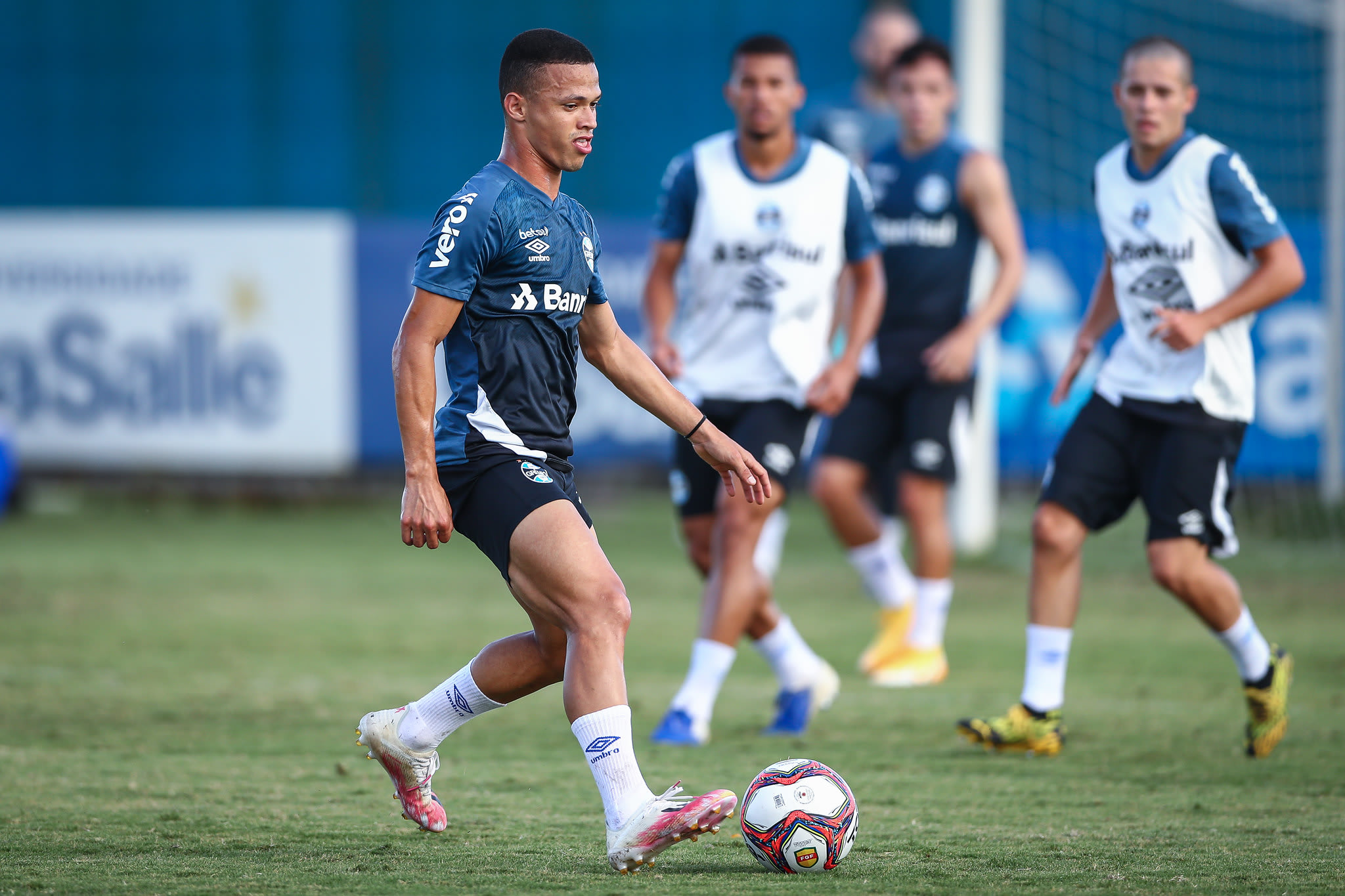 Tricolor finaliza preparativos para o primeiro jogo da temporada 2021, pelo Gauchão