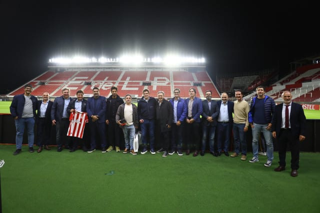 Reunião entre Grêmio e Estudiantes em La Plata.