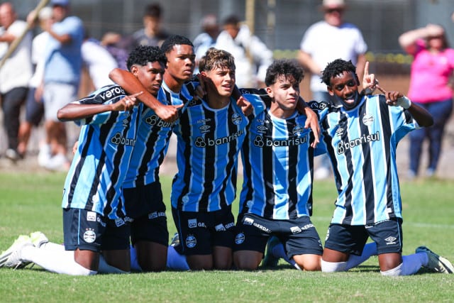 Grêmio Mantém Invencibilidade e Aplica Goleada no Gramadense pelo Gauchão Sub-17