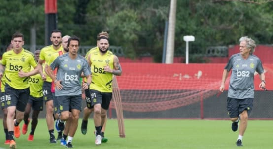 Flamengo agenda jogo-treino e informa que sócios terão acesso