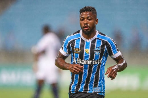 Santos pede Marinho para liberar David Braz ao Grêmio