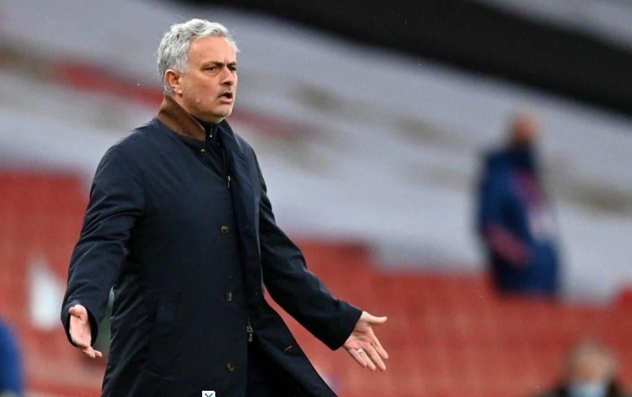 Em áudio vazado, José Mourinho diz que não queria Jorge Jesus no Benfica