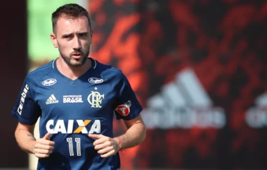 Troca de gentilezas termina, Flamengo cobra Cruzeiro na CBF e vice celeste reclama