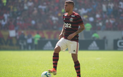 Empresário de Cuéllar fala sobre postura do jogador no jogo contra Goiás e em reunião com o Flamengo