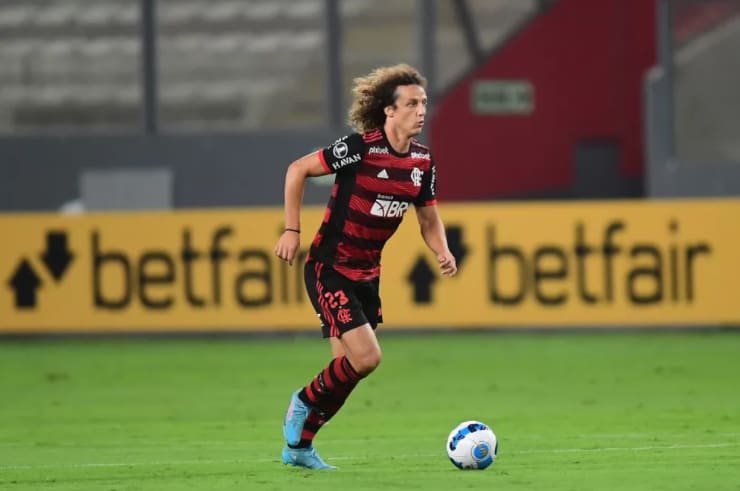 David Luiz celebra vitória após vice no Carioca