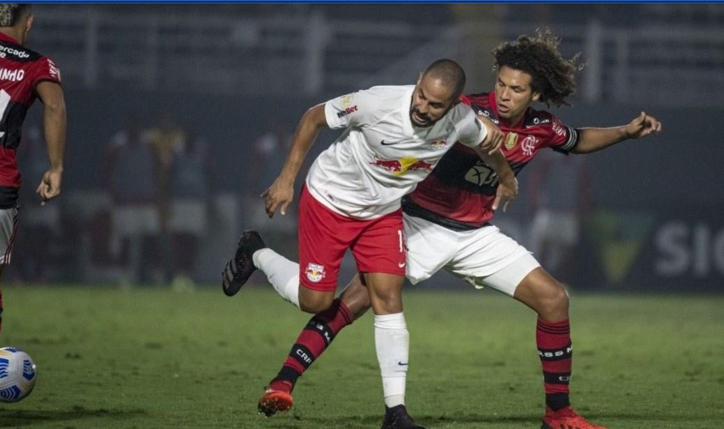 Tropeço diminui chances matemáticas de título do Flamengo no Brasileiro