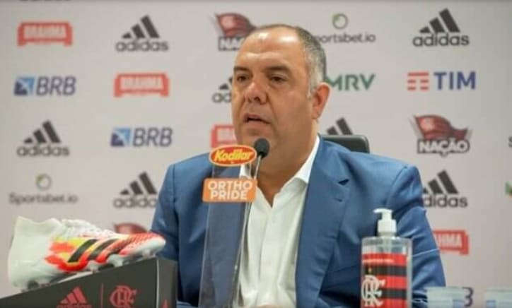 Marcos Braz se posiciona sobre possível saída de quatro atletas do Flamengo