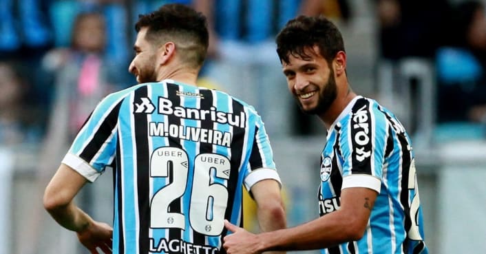 GOOOOOOLLLLL! Juninho Capixaba abre o placar para o Grêmio