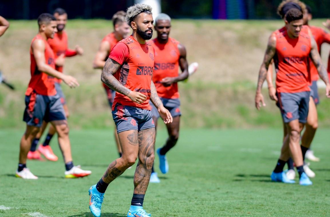 Gustavo Henrique e Thiago Maia voltam aos treinamentos no Flamengo