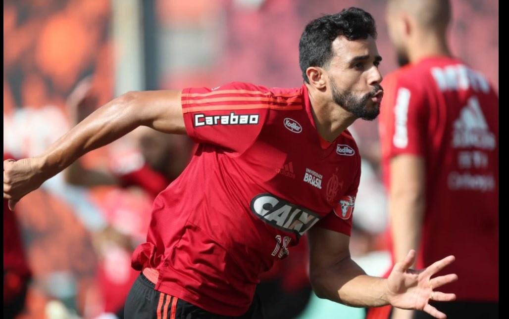 Ex-jogador afirma que não se arrependeu de deixar o Flamengo no começo de 2019