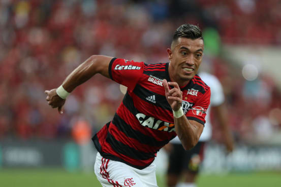 Uribe rasga elogios a Sambueza, ex-Flamengo, em post: Líder como poucos