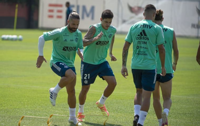 Diego reforça o Flamengo após um mês; Pedro é preparado para a partida de volta contra o Racing