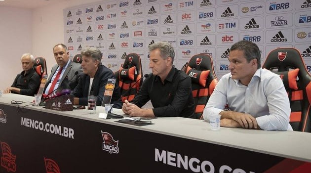 Diretoria do Flamengo joga a toalha no Brasileiro e apatia causa desconforto em Renato, que fica sem respaldo