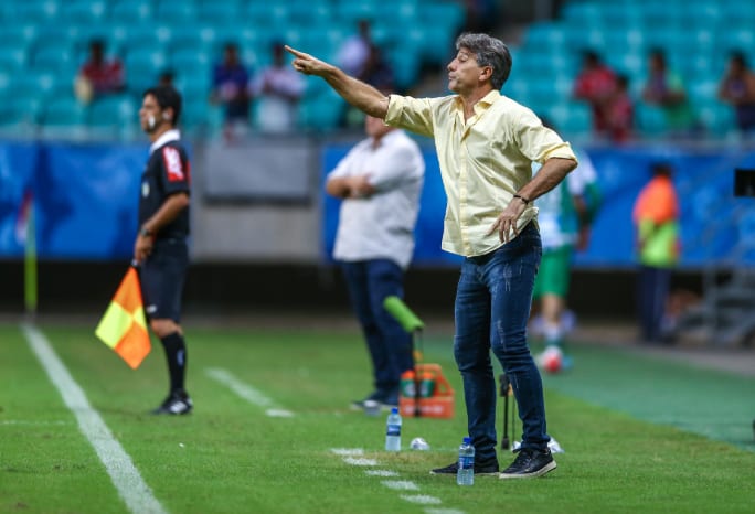 Renato valoriza três pontos, mas entende que o Grêmio jogou abaixo