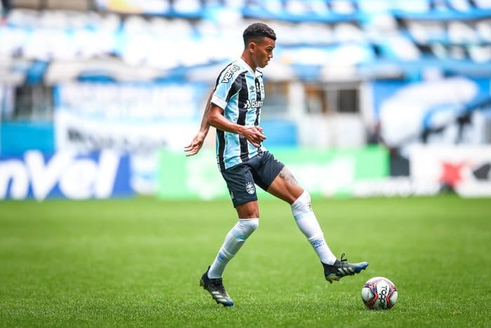 Conheça Fernando Henrique, volante que virou titular no Grêmio de Felipão