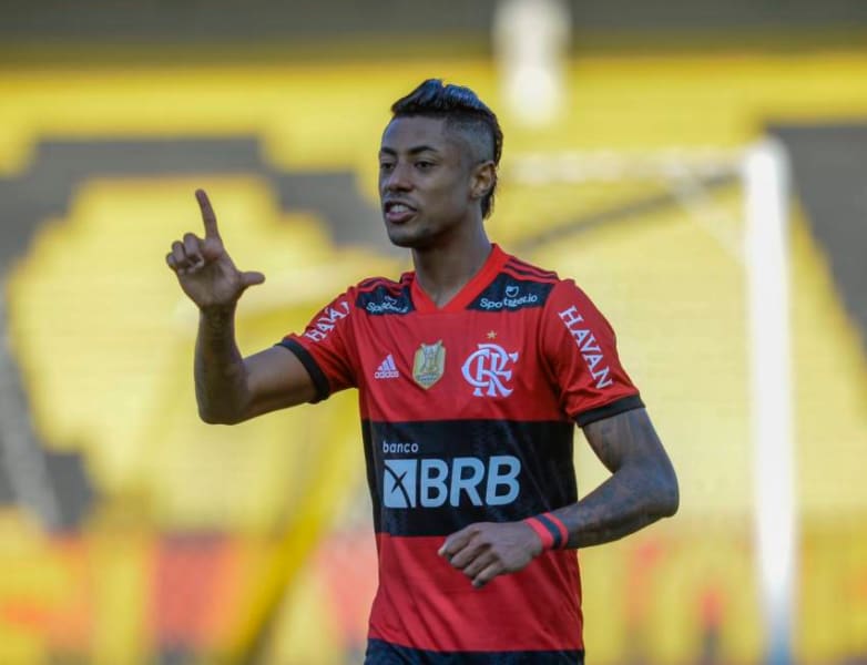 Bruno Henrique segue como dúvida contra o Palmeiras