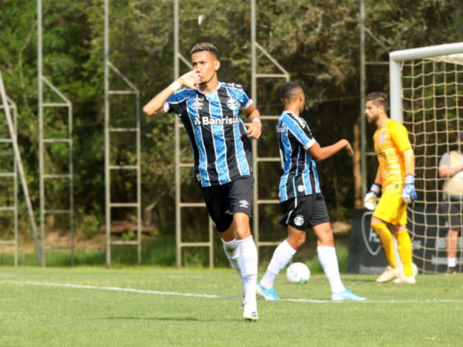 Grêmio derrota o Corinthians e volta para o G4 no Brasileiro de Aspirantes