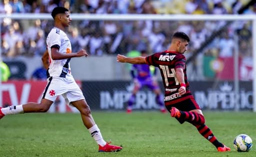 Comentarista diz que Vasco tem “modelo de jogo mais claro” que o do Flamengo