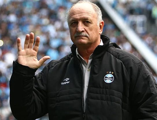 Grêmio pretende reduzir elenco para atender a pedido de Felipão