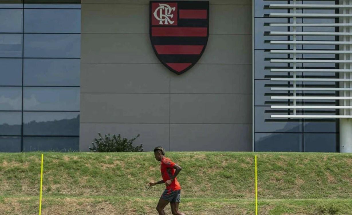 Flamengo fecha as portas do CT e minimiza contato do elenco com a imprensa após os jogos