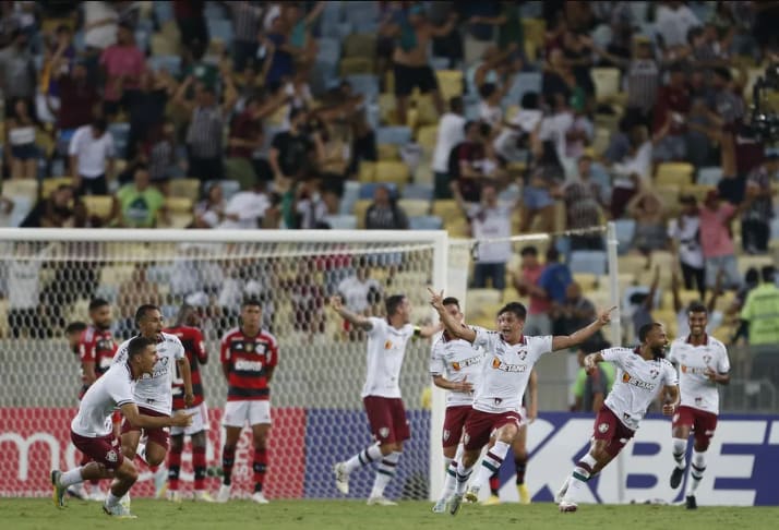 Fla-Flu, que volta a decidir o Carioca, tem sido marcado por ‘nocaute’ tricolor no fim