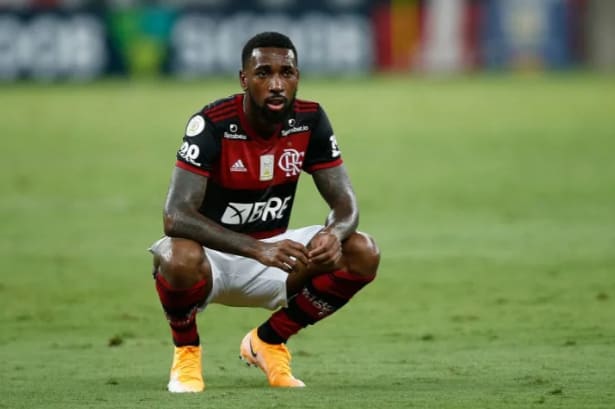 Gerson perto do adeus ao Flamengo? Confira como anda a negociação envolvendo o meia e os planos do Rubro-Negro