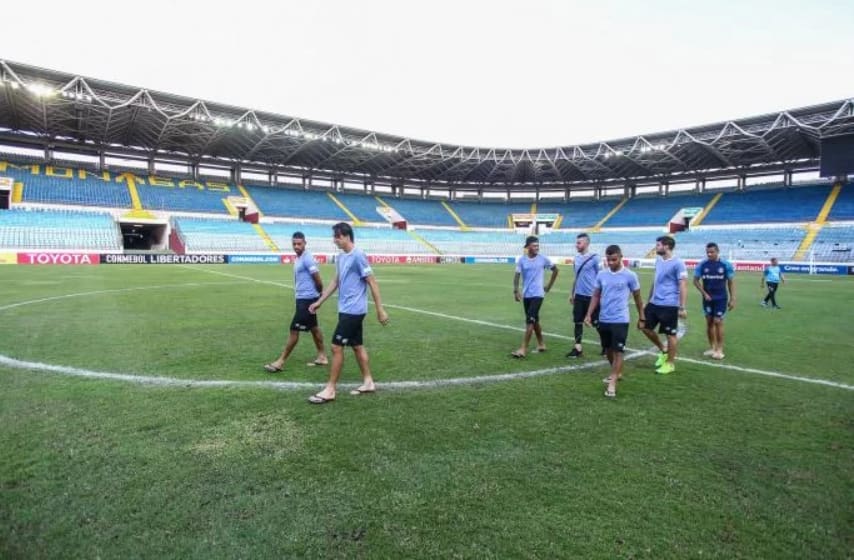 Michel quer aproveitar oportunidade para se manter titular do Grêmio