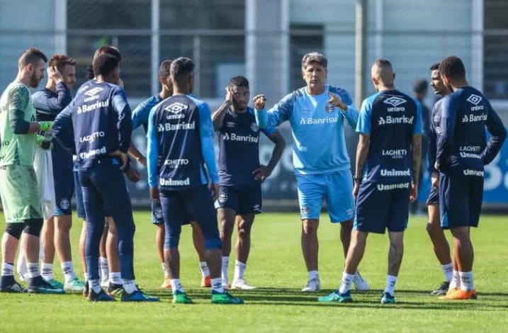Pelo segundo dia consecutivo, Ramiro não participa do treino do Grêmio