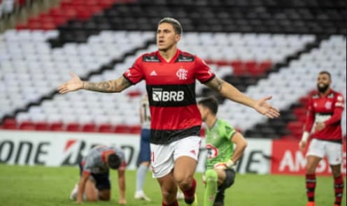 Com grande vantagem, gol de Pedro pelo Flamengo é eleito o mais bonito da segunda rodada da Libertadores