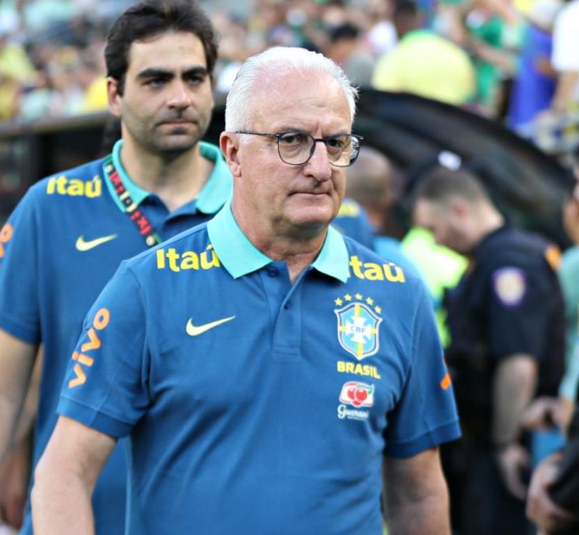 Jogador da Seleção de Dorival desmente suposta transferência para o Flamengo