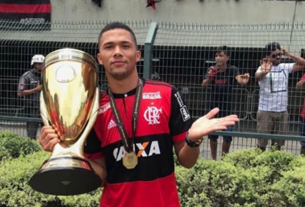 Ex-presidente do Flamengo faz apelo por Vitor Gabriel no ataque do clube: É o melhor