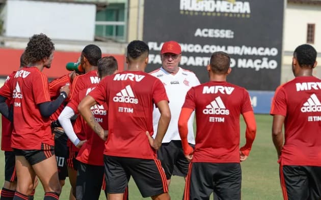 Abel Braga adota sistema de concentração mais flexível no Flamengo neste início de ano