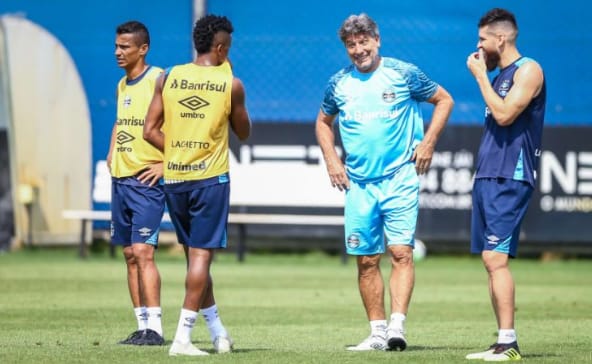 Menos é mais? Grêmio adota filosofia rara para montagem de seu elenco