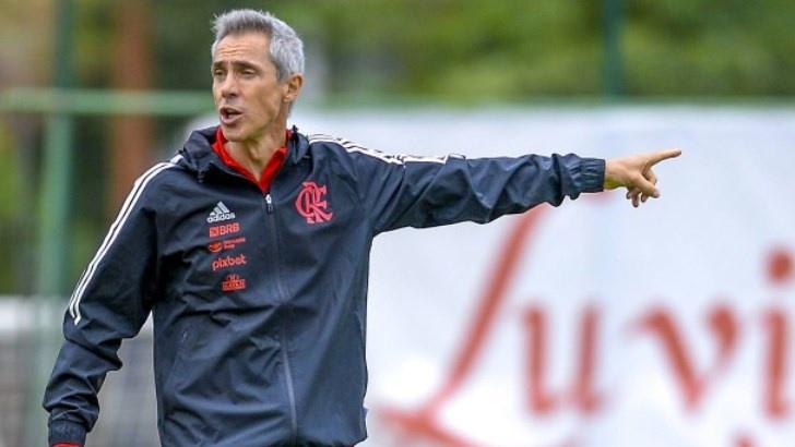 Flamengo e Paulo Sousa ainda negociam acordo para pagamento de multa após demissão