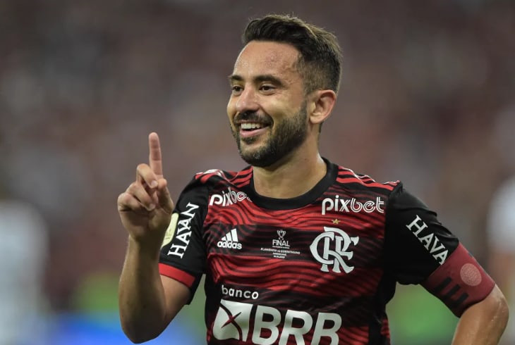 Everton Ribeiro e Marinho no Cruzeiro? Nicola explica o que há de verdade