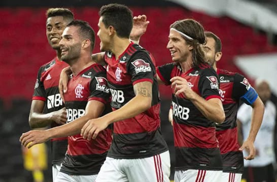 Flamengo está acima, mas vejo motivos para acreditar no Atlético-MG, diz jornalista