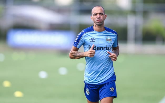 Tardelli lamenta estreia sem gols pelo Grêmio