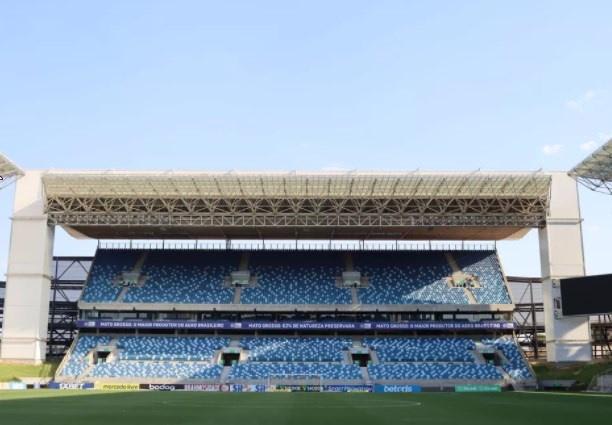 Supercopa:  CBF inicia venda de ingressos para Atlético-MG x Flamengo; veja valores